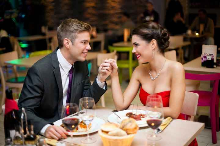 a) Cena romántica
