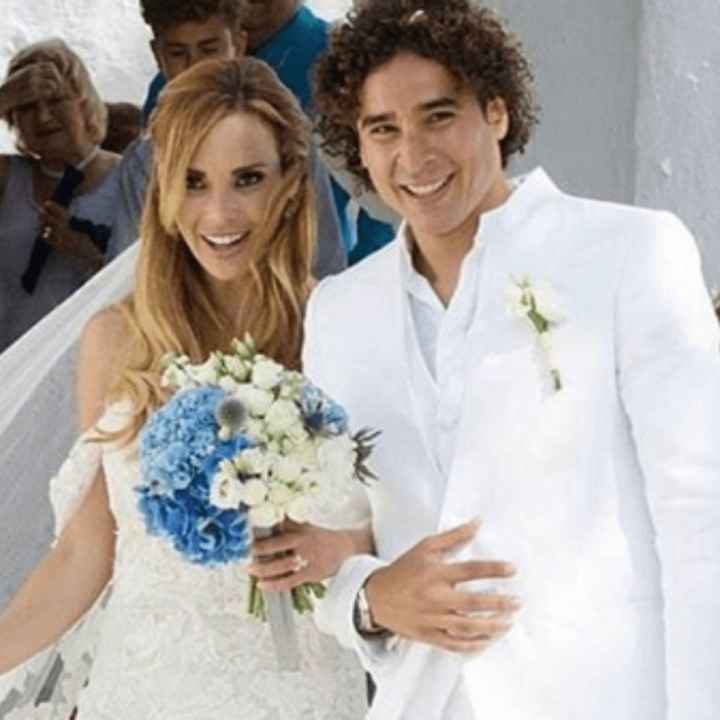 Memo Ochoa y su esposa Karla Mora  