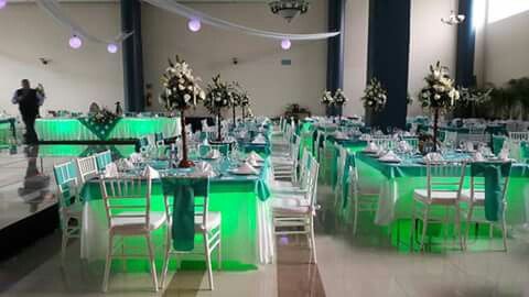  Enmorada del salón - 10