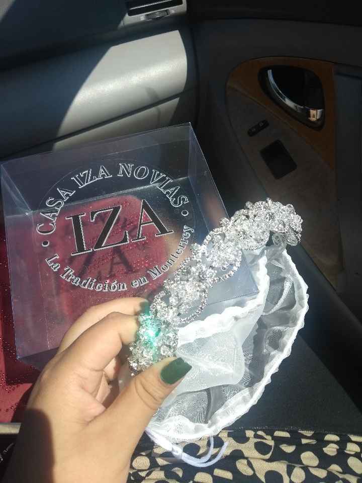 La corona está pasada de moda?? - 1