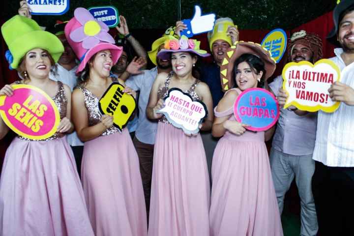 Mis Damas 1
