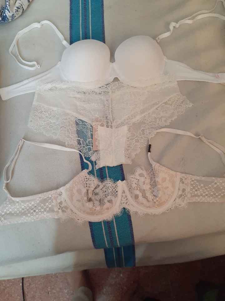 Comparte tu lencería - 1