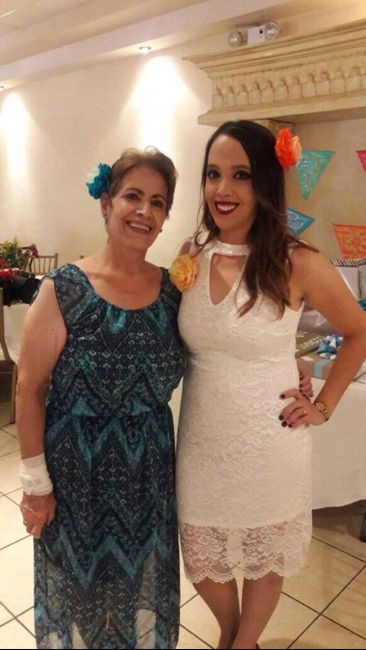 Presuman su vestido de la despedida de soltera! - 1