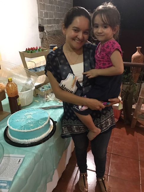 Con mi sobrinita en el Pastel