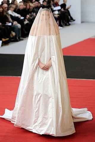 Top ten de los vestidos de novia más feos!! - 4