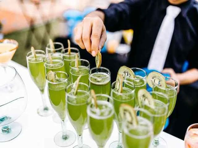 Barra libre o Mesa de cócteles 14