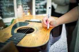 guitarra de firmas 