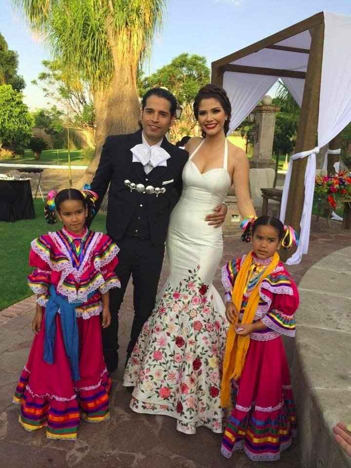 traje de los novios 