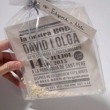 Invitación en una bolsa transparente