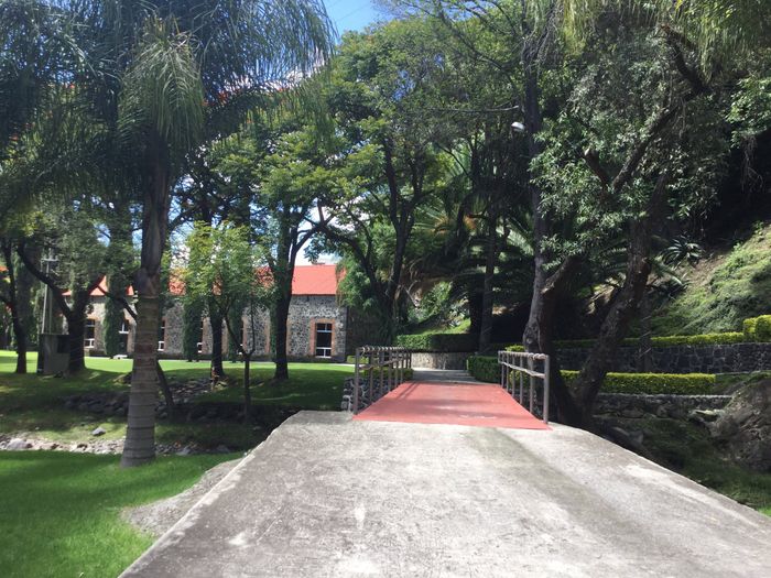 ¿Dónde colocarías este hermoso cartel? 3