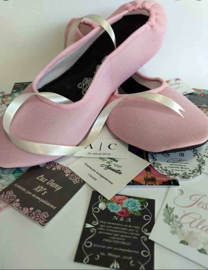 Obsequiar sandalias a tus invitadas - 1