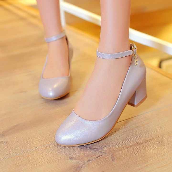 Zapatillas tacón ancho para novia. - 1