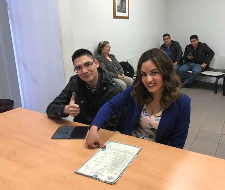 Casados legalmente el 6 de enero! - 1