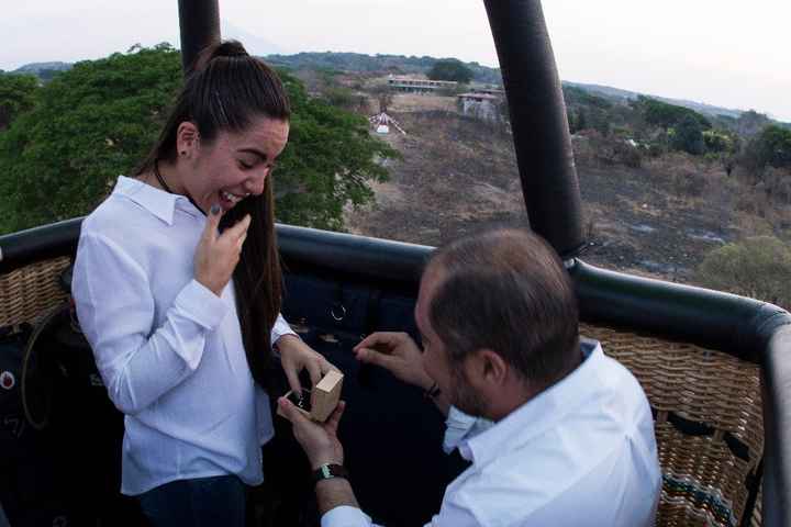 La cosa mas linda que eh sentido cuando se arrodillo y me pidió ser su esposa 