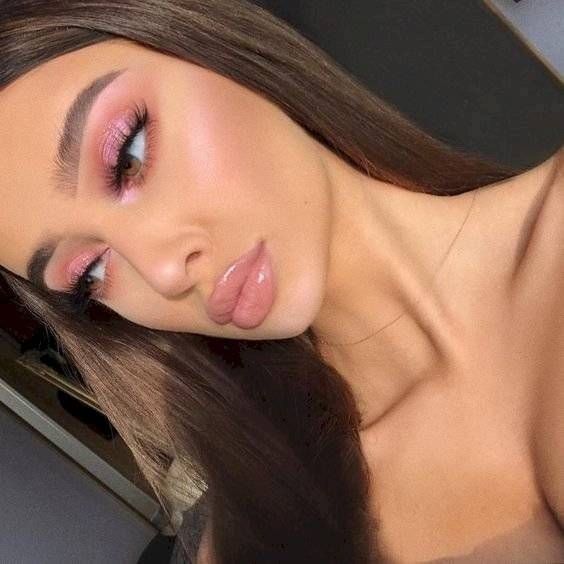 Maquillaje tonos rosa mes rosa 4