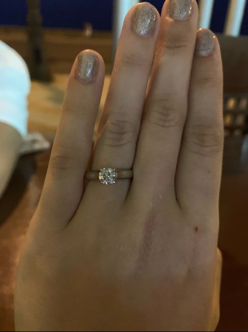 Simón dice....muéstrame tu anillo de compromiso💍 - 1