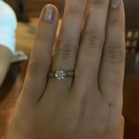 Simón dice....muéstrame tu anillo de compromiso💍 - 1