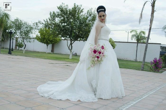 Chicas compartan su vestido de novia - 1