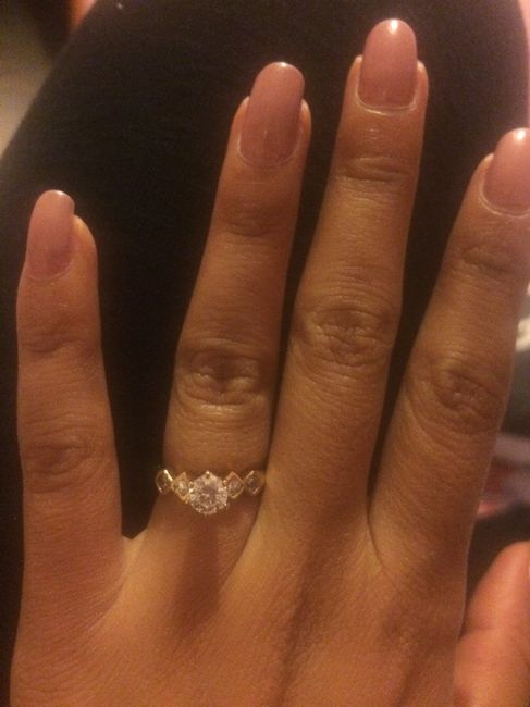  Se le cayeron dos piedras a mi anillo de compromiso! 😩😭 - 2