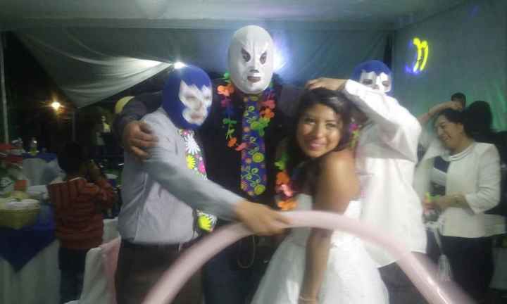 enmascarados ni me acuerdo quienes eran