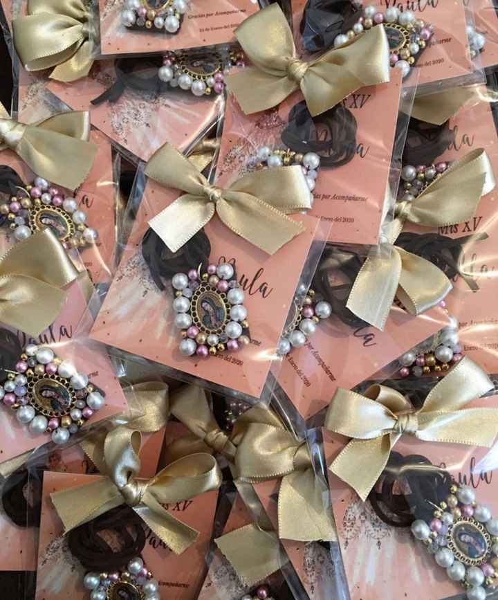 ¿Dar o no dar recuerditos en la Iglesia? - 1