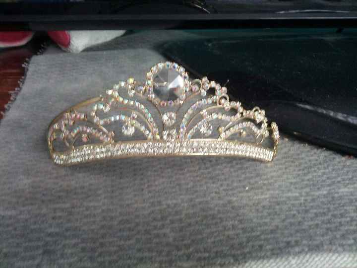 Qué tipo de escote llevara su vestido? Corazon, straplees, cuadrado, redondo, halter, mao? - 1