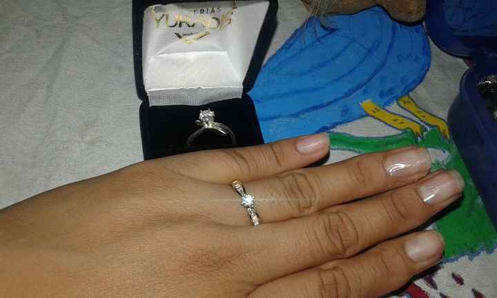 Chicas presumen sus anillos de compromiso!!!!  el mio ya lo mande hacer cuando lo tenga listo lo ens