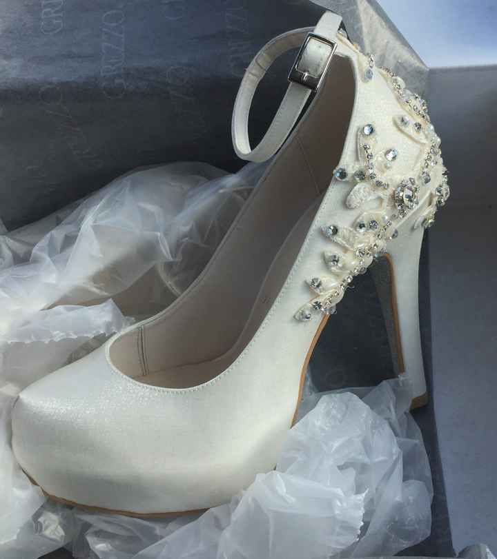 Mis zapatos para la boda - 1