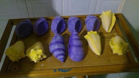 Conchitas de yeso pintadas
