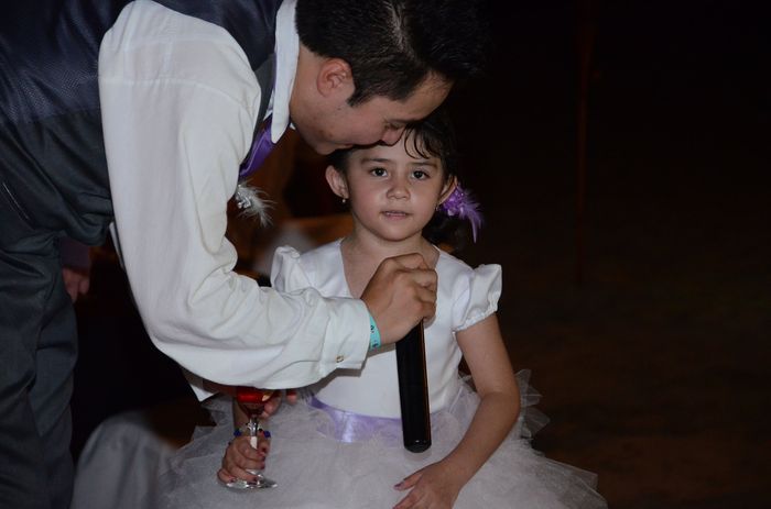 Mi esposo cantándome de sorpresa