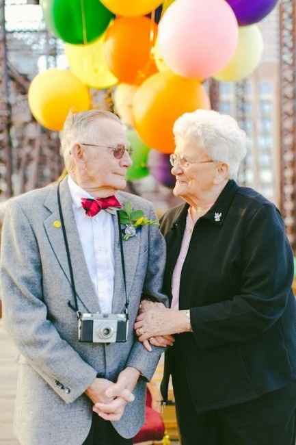 Celebran 61 años de casados, al estilo de Up, la película.