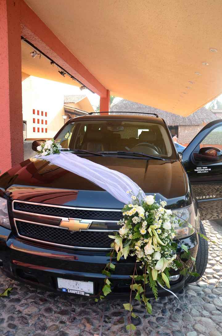 El carro que me llevo a la iglesia