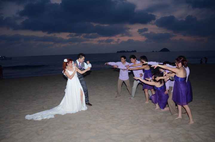 Pose con las damas y damos de honor