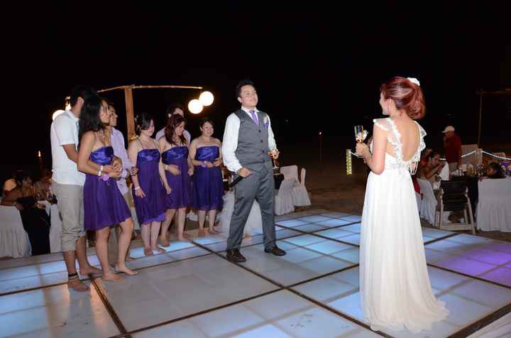 Mi esposo cantándome de sorpresa