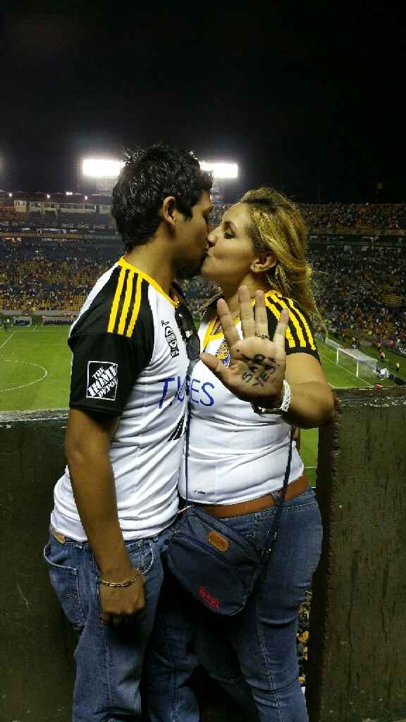 Al fin llego mi anillo de compromisooo!!! - 1