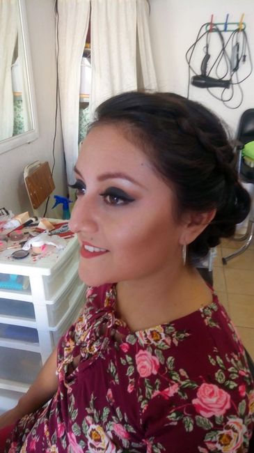 maquillaje y peinado