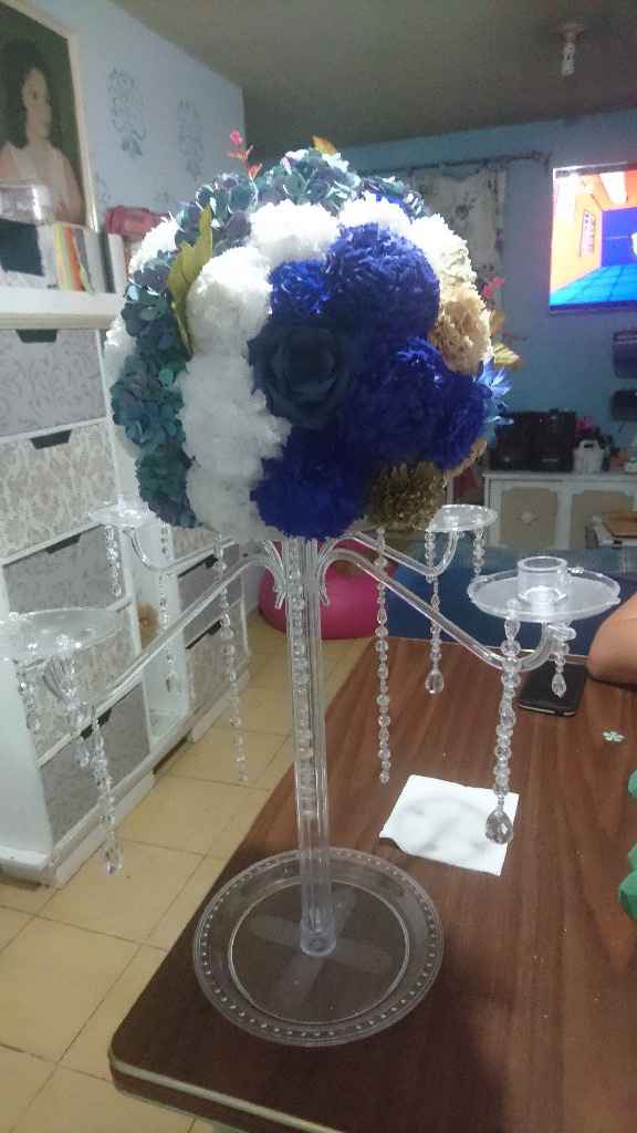 Centro de mesa con Flores de Papel