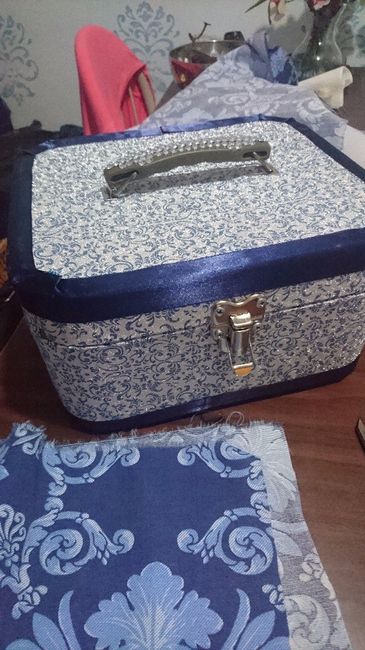 Listón azul marino orilla y agarradera con brillos