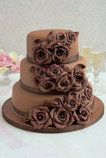 Pastel tipo fondant de chocolate