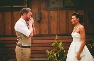 Su reaccion al vernos vestidas de novia - 7