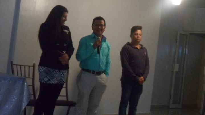 agradeciendo