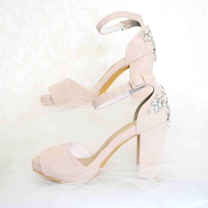*******