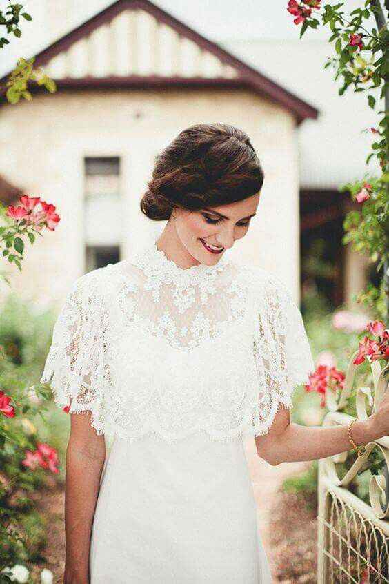  Ideas para vestidos con escote para la Iglesia - 1