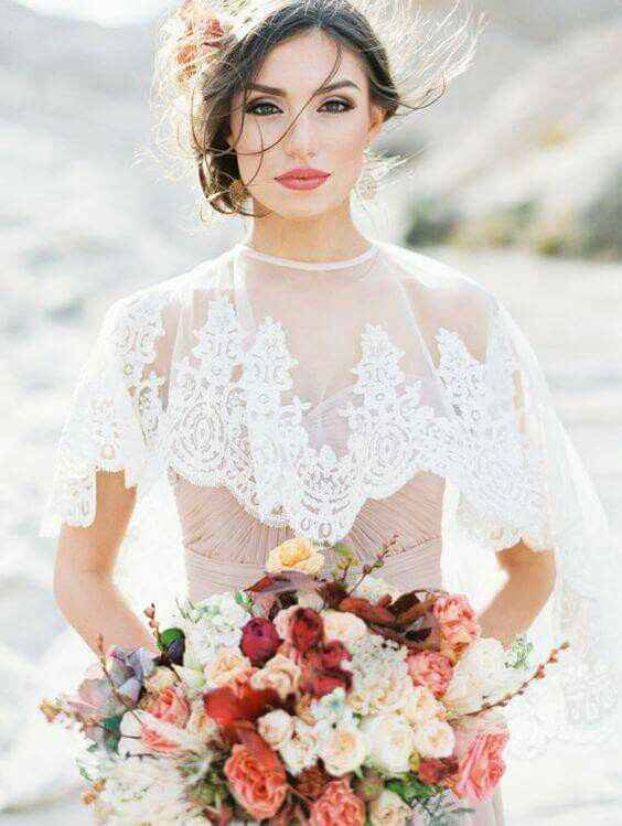  Ideas para vestidos con escote para la Iglesia - 4