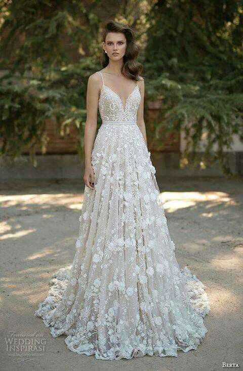  Vestidos con aplicaciones - 18