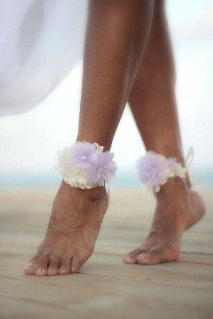 Sandalias-pulseras para bodas en playa.. - 2
