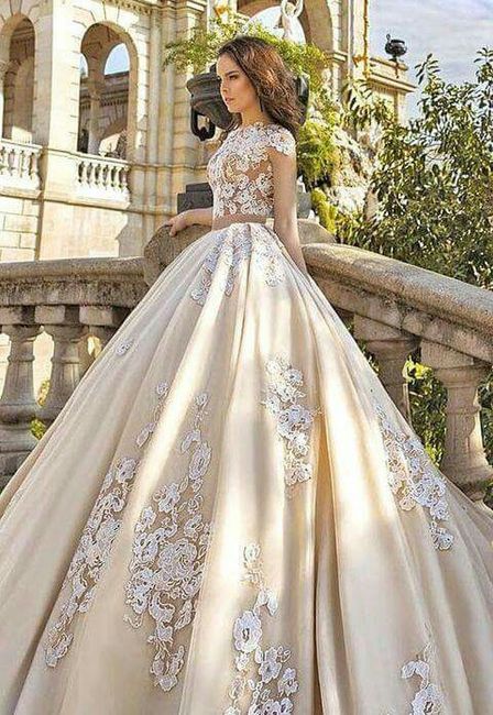  Vestidos con aplicaciones - 14