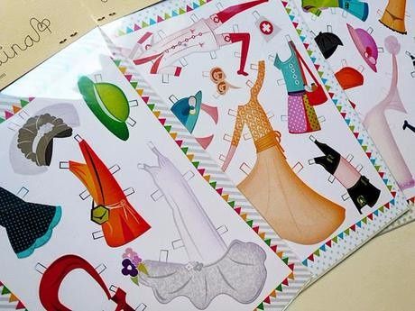 idea 8.. a quien no le gustaba recortar y vestir muñecas de papel