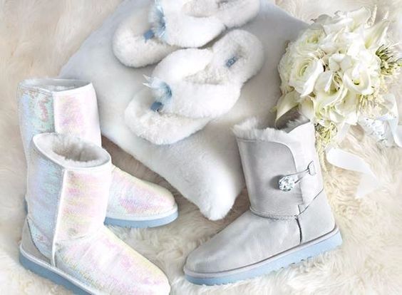 UGG 8