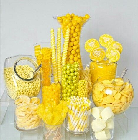 Mesa de dulces verde manzana con amarillo!!! - 9
